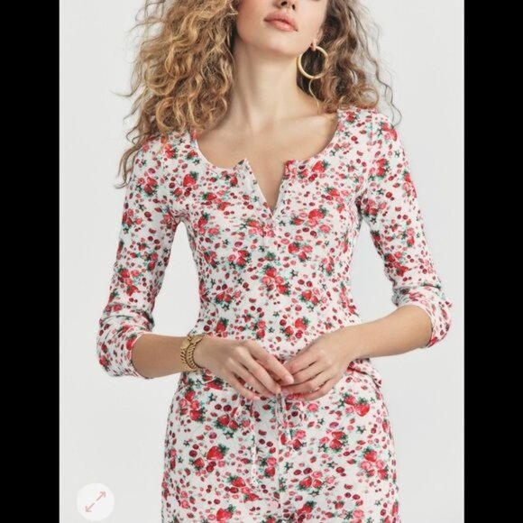 LoveShackFancy Tops - Love Shack Fancy Anaya Cloudy Pop Rocks Strawberry Henley Thermal Top SMALL